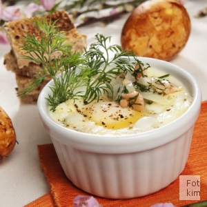 �g i cocotte med r�get laks