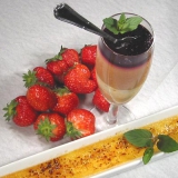 3 slags chokolademousse med creme brulee og friske jordb&aelig;r