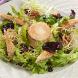 Gratineret Gedeost p� �ble og salat